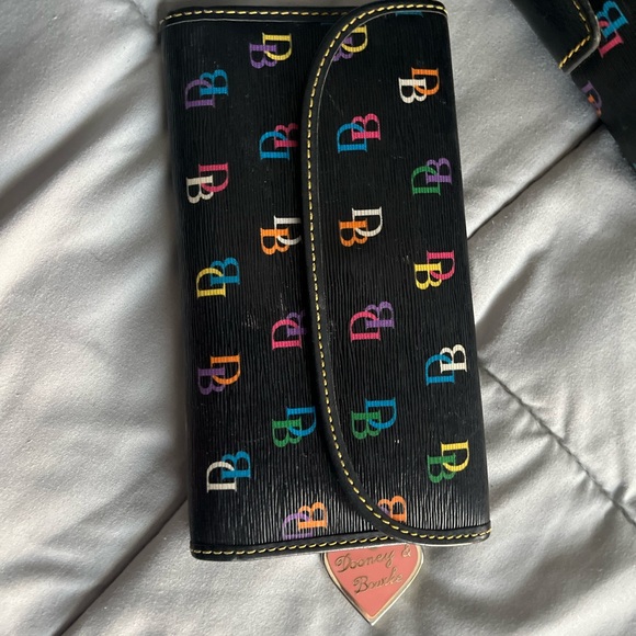 Dooney & Bourke set, Bag and wallet. Multicolored Bag Rainbow zipper - Picture 2 of 5